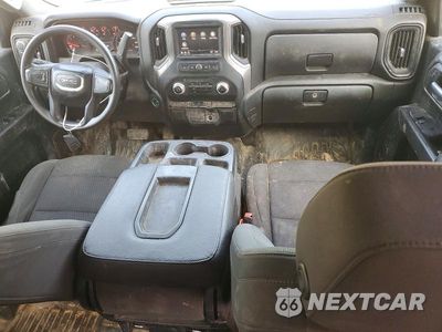 Zdjęcie 8 z 12 samochodu: 2023 GMC SIERRA K1500 VIN:1GTRUAED1PZ296326 - miniatura