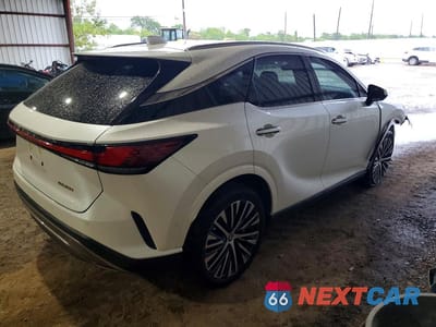 Trzecie zdjęcie samochodu z tyłu: 2024 LEXUS RX 350 PREMIUM+ VIN:2T2BAMBA3RC039747 - miniatura