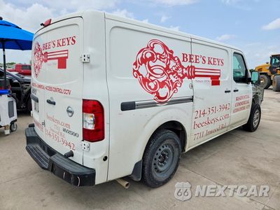 Trzecie zdjęcie samochodu z tyłu: 2021 NISSAN NV 2500 HD SV VIN:1N6BF0KY1MN808762 - miniatura