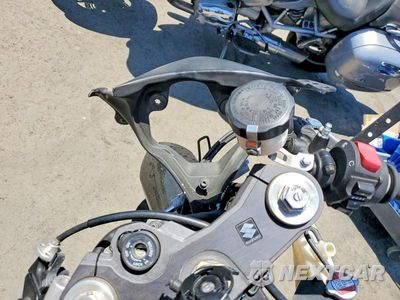 Zdjęcie 7 z 9 samochodu: 2009 SUZUKI GSX-R600 VIN:JS1GN7EA092102436 - miniatura