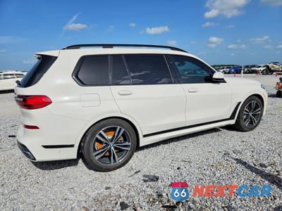 Trzecie zdjęcie samochodu z tyłu: 2020 BMW X7 XDRIVE40I VIN:5UXCW2C0XL9A01144 - miniatura