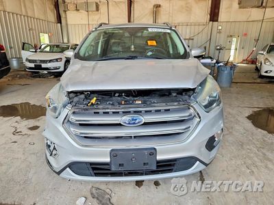 Piąte zdjęcie samochodu w środku: 2017 FORD ESCAPE TITANIUM VIN:1FMCU9JD2HUD16958 - miniatura
