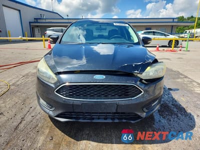 Piąte zdjęcie samochodu w środku: 2015 FORD FOCUS SE VIN:1FADP3F20FL334503 - miniatura