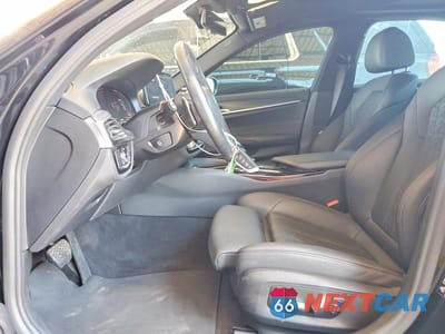 Zdjęcie 7 z 13 samochodu: 2022 BMW 530 XI VIN:WBA13BJ05NWX75644 - miniatura