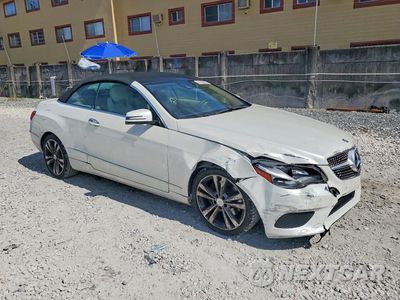 Czwarte zdjęcie samochodu z boku: 2014 MERCEDES-BENZ E 350 VIN:WDDKK5KF5EF236011 - miniatura