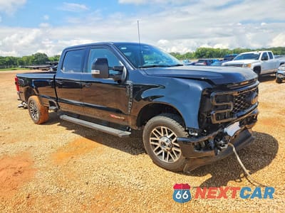 Czwarte zdjęcie samochodu z boku: 2025 FORD F350 SUPER DUTY VIN:1FT8W3BM6SED75450 - miniatura