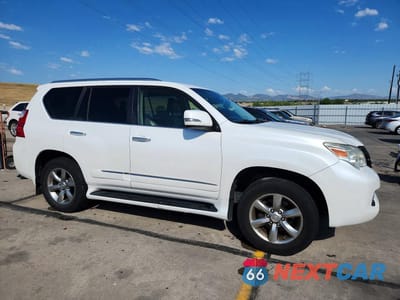 Czwarte zdjęcie samochodu z boku: 2012 LEXUS GX 460 PREMIUM VIN:JTJJM7FX9C5038756 - miniatura