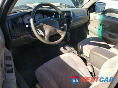 Zdjęcie 8 z 12 samochodu: 2001 TOYOTA TACOMA XTRACAB PRERUNNER VIN:5TESN92N61Z819006 - miniatura