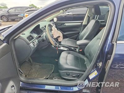 Zdjęcie 7 z 12 samochodu: 2012 VOLKSWAGEN PASSAT SE VIN:1VWBP7A39CC090075 - miniatura