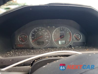 Zdjęcie 9 z 12 samochodu: 2004 VOLVO S60 VIN:YV1RS61T342410373 - miniatura