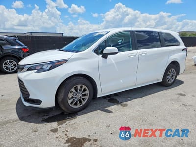 2026 TOYOTA SIENNA LE 5TDKRKEC2TS290336 - główne zdjęcie licytacji z USA - miniatura