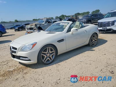 2013 MERCEDES-BENZ SLK 250 WDDPK4HA5DF058238 - główne zdjęcie licytacji z USA - miniatura
