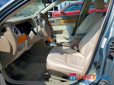 Zdjęcie 7 z 12 samochodu: 2008 LINCOLN MKZ VIN:3LNHM26T28R603978 - miniatura
