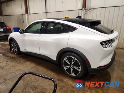 Drugie zdjęcie samochodu z przodu: 2021 FORD MUSTANG MACH-E SELECT VIN:3FMTK1SS6MMA43364 - miniatura