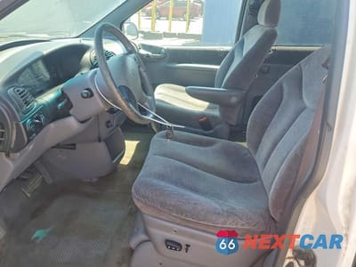 Zdjęcie 7 z 13 samochodu: 2000 DODGE GRAND CARAVAN SE VIN:2B4GP44GXYR738721 - miniatura