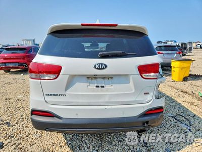 Zdjęcie 6 z 13 samochodu: 2016 KIA SORENTO LX VIN:5XYPGDA32GG109963 - miniatura