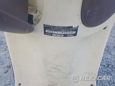 Zdjęcie 9 z 9 samochodu: 2023 HONDA NCW50 VIN:JH2AF7711PK602647 - miniatura
