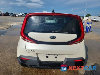 Zdjęcie 6 z 13 samochodu: 2021 KIA SOUL LX VIN:KNDJ23AU2M7740969 - miniatura
