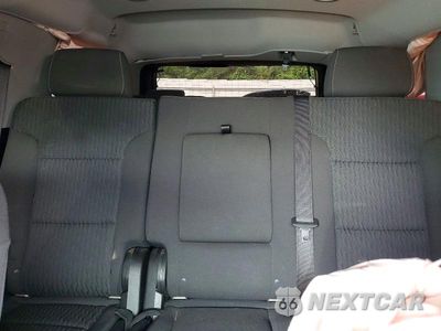 Zdjęcie 10 z 13 samochodu: 2019 CHEVROLET TAHOE K1500 LS VIN:1GNSKAKC0KR307707 - miniatura