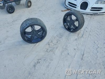 Zdjęcie 12 z 13 samochodu: 2004 PONTIAC GTO VIN:6G2VX12G84L270073 - miniatura