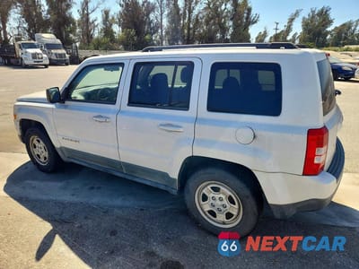 Drugie zdjęcie samochodu z przodu: 2011 JEEP PATRIOT SPORT VIN:1J4NT1GB0BD165465 - miniatura