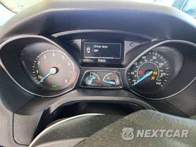 Zdjęcie 9 z 12 samochodu: 2015 FORD FOCUS SE VIN:1FADP3F27FL237847 - miniatura