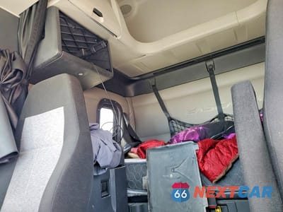 Zdjęcie 10 z 14 samochodu: 2022 FREIGHTLINER CASCADIA 116 SEMI TRUCK VIN:3AKJHPDV5NSNH9769 - miniatura