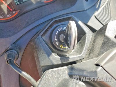 Zdjęcie 8 z 9 samochodu: 2015 CAN-AM SPYDER ROADSTER RT VIN:2BXNBDD27FV003275 - miniatura