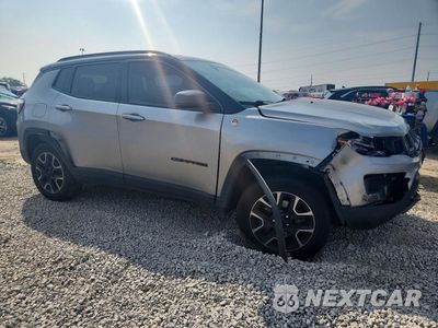 Czwarte zdjęcie samochodu z boku: 2019 JEEP COMPASS TRAILHAWK VIN:3C4NJDDB6KT619407 - miniatura