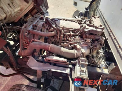 Zdjęcie 11 z 12 samochodu: 2011 ISUZU NPR HD BOX TRUCK VIN:JALC4W164B7002981 - miniatura