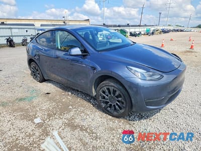 Czwarte zdjęcie samochodu z boku: 2023 TESLA MODEL Y VIN:7SAYGDEEXPA189746 - miniatura