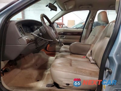 Zdjęcie 7 z 12 samochodu: 2009 MERCURY GRAND MARQUIS LS VIN:2MEHM75V59X625267 - miniatura
