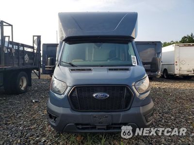Piąte zdjęcie samochodu w środku: 2021 FORD TRANSIT STEP VAN VIN:1FDDF6P86MKA69442 - miniatura