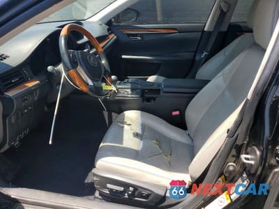 Zdjęcie 7 z 12 samochodu: 2013 LEXUS ES 300H VIN:JTHBW1GG0D2015316 - miniatura