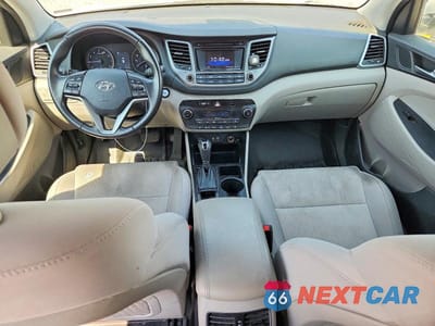 Zdjęcie 8 z 13 samochodu: 2017 HYUNDAI TUCSON VALUE VIN:KM8J3CA2XHU570519 - miniatura