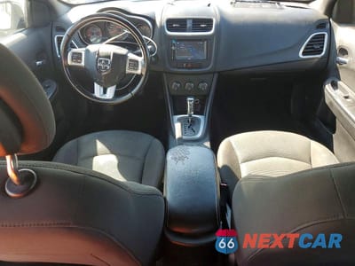 Zdjęcie 8 z 12 samochodu: 2011 DODGE AVENGER MAINSTREET VIN:1B3BD1FB8BN561291 - miniatura