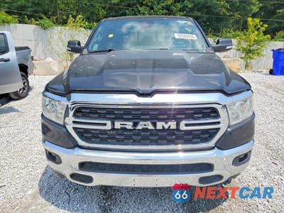 Piąte zdjęcie samochodu w środku: 2022 RAM 1500 BIG HORN/LONE STAR VIN:1C6RREBG0NN452049 - miniatura