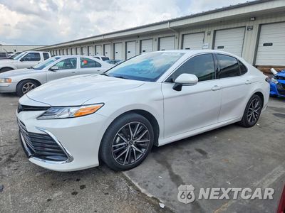 2021 TOYOTA CAMRY XLE 4T1F11AK1MU601487 - główne zdjęcie licytacji z USA - miniatura