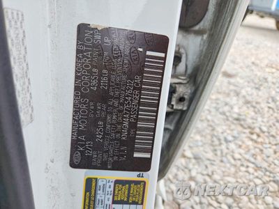Zdjęcie 12 z 12 samochodu: 2014 KIA OPTIMA LX VIN:KNAGM4A77E5476212 - miniatura