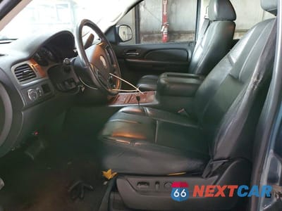 Zdjęcie 7 z 13 samochodu: 2008 CHEVROLET SUBURBAN C1500 LS VIN:3GNFC16088G209225 - miniatura