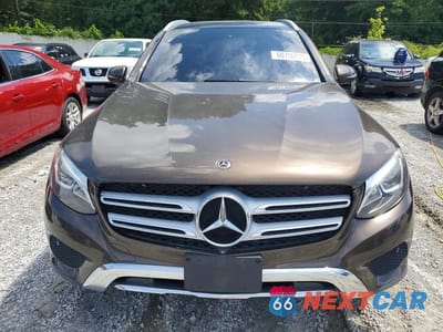 Piąte zdjęcie samochodu w środku: 2018 MERCEDES-BENZ GLC 300 VIN:WDC0G4JB7JV056213 - miniatura