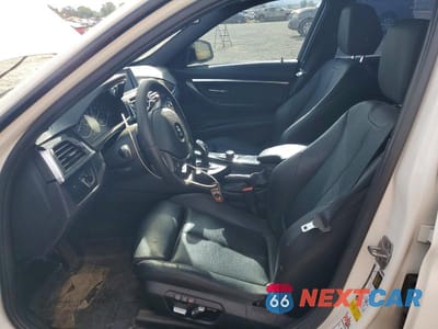 Zdjęcie 7 z 12 samochodu: 2016 BMW 328 I SULEV VIN:WBA8E9G50GNU28414 - miniatura