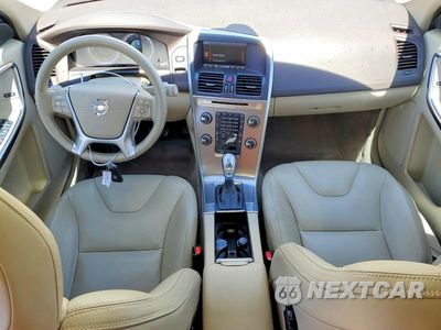 Zdjęcie 8 z 14 samochodu: 2013 VOLVO XC60 T6 VIN:YV4902DZ4D2389406 - miniatura