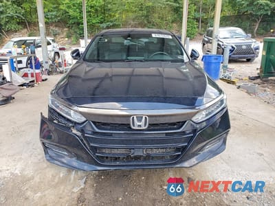 Piąte zdjęcie samochodu w środku: 2018 HONDA ACCORD SPORT VIN:1HGCV1F35JA068779 - miniatura