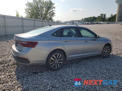 Trzecie zdjęcie samochodu z tyłu: 2026 VOLKSWAGEN JETTA SE VIN:3VW7W7BU0TM017756 - miniatura