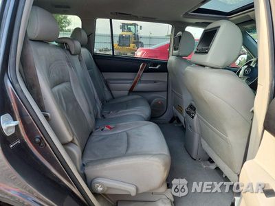 Zdjęcie 11 z 13 samochodu: 2010 TOYOTA HIGHLANDER LIMITED VIN:JTEDK3EH8A2154677 - miniatura