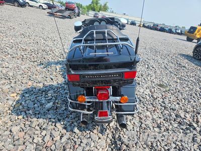 Czwarte zdjęcie samochodu z boku: 2005 HARLEY-DAVIDSON FLHTCUI VIN:1HD1FCW195Y630577 - miniatura