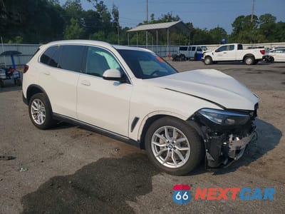 Czwarte zdjęcie samochodu z boku: 2021 BMW X5 XDRIVE40I VIN:5UXCR6C07M9G58919 - miniatura