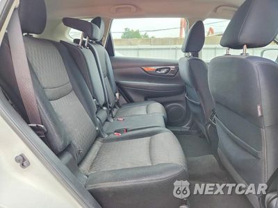 Zdjęcie 11 z 13 samochodu: 2017 NISSAN ROGUE S VIN:JN8AT2MV3HW001055 - miniatura