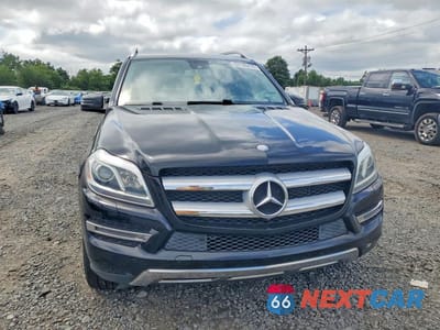 Piąte zdjęcie samochodu w środku: 2015 MERCEDES-BENZ GL 450 4MATIC VIN:4JGDF6EEXFA586700 - miniatura